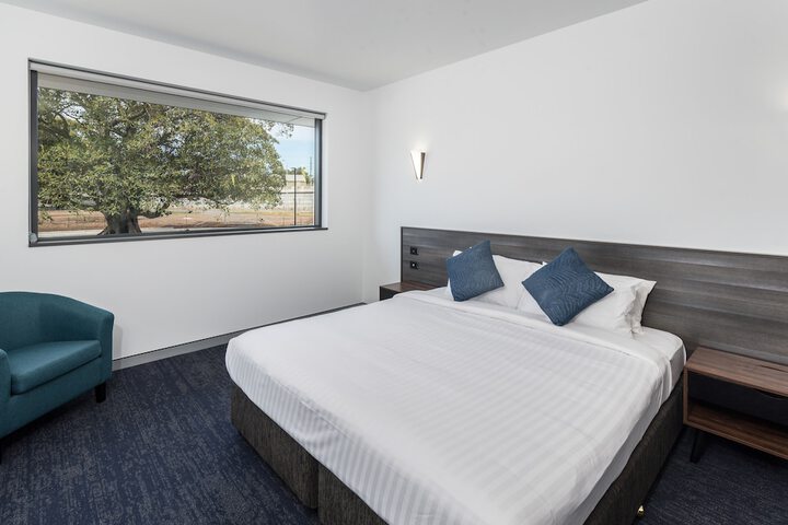 Room 12 of 35