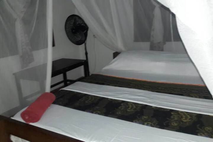 Room 5 of 21