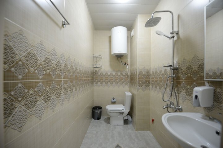 Room 17 of 35