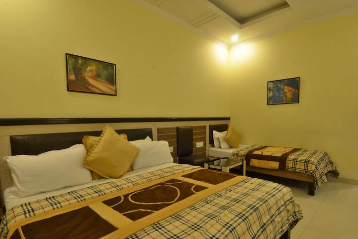 Room 5 of 31
