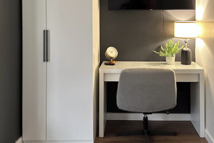 Room 42 of 84