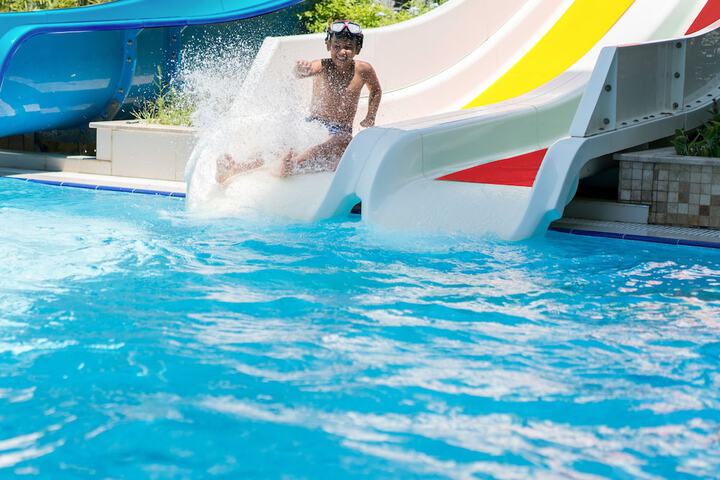 Pools & Facilities