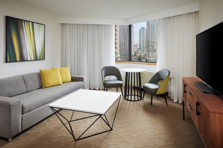 Room 21 of 60