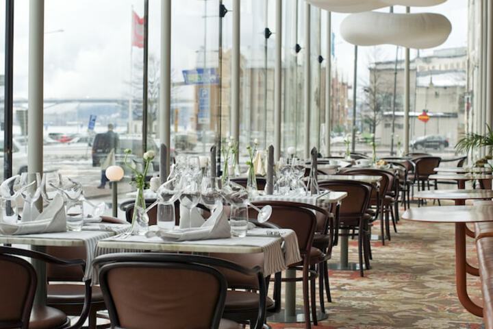 Dining 107 of 141