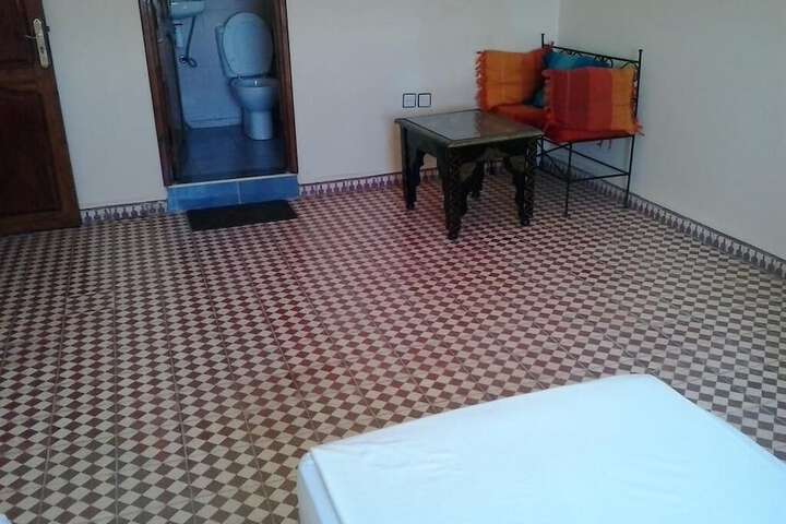 Room 3 of 7