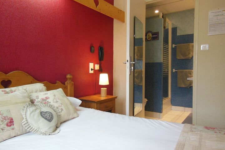Room 16 of 65