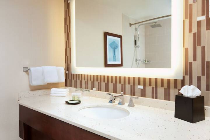 Bathroom sink