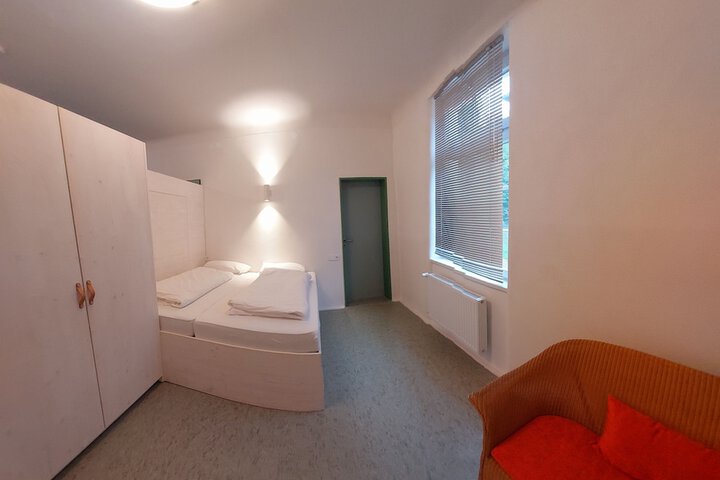 Room 24 of 67