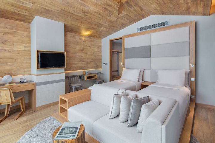 Room 21 of 53