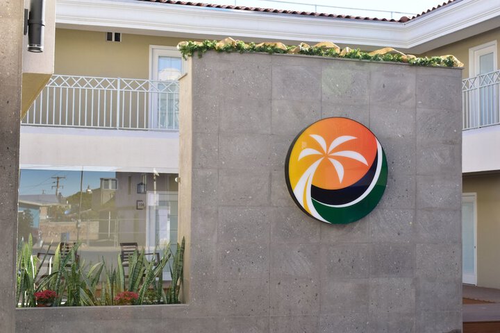 Hotel Exterior 62 of 63