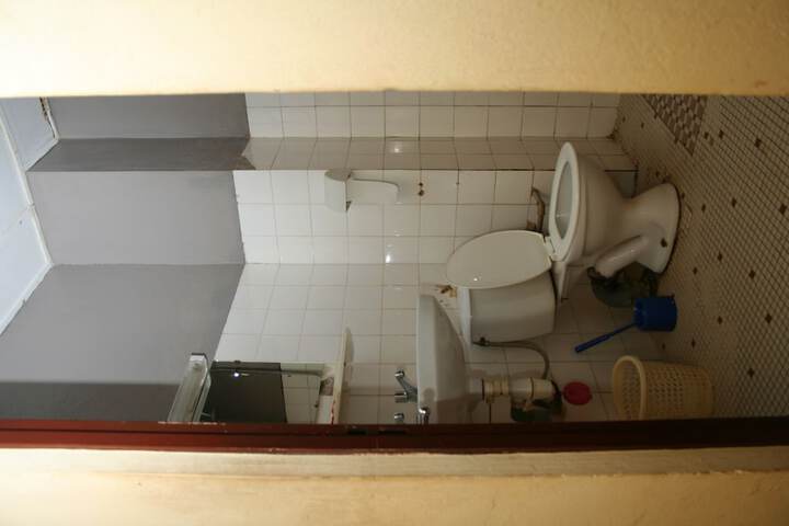 Room 14 of 23