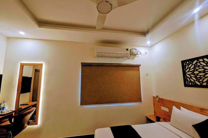 Room 19 of 52