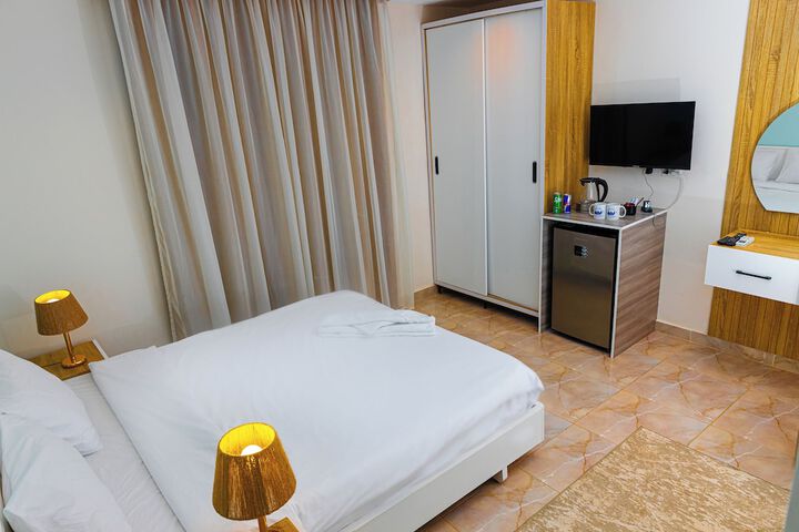 Room 32 of 88