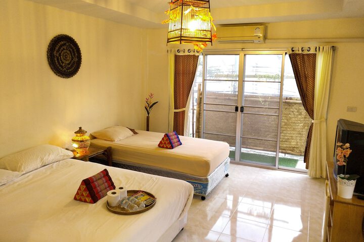 Room 6 of 23