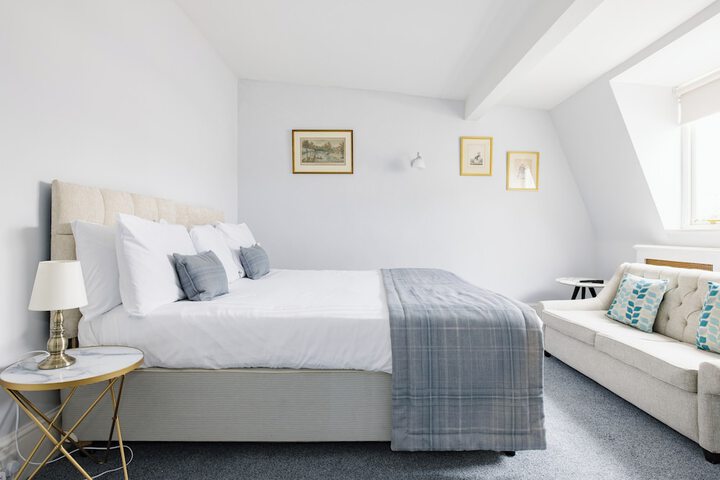 Room 47 of 61
