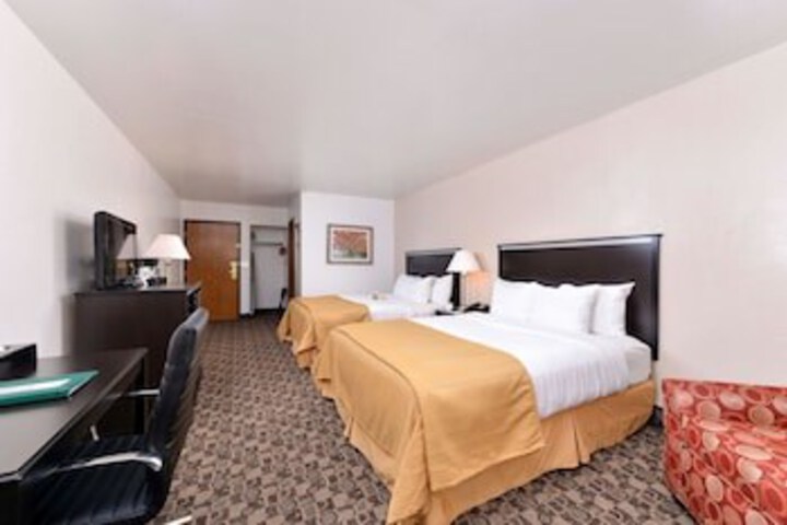 Room 3 of 24