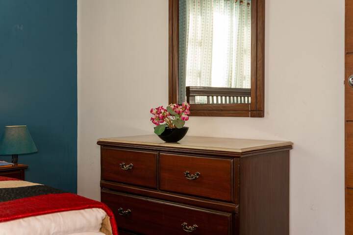 Room 33 of 91