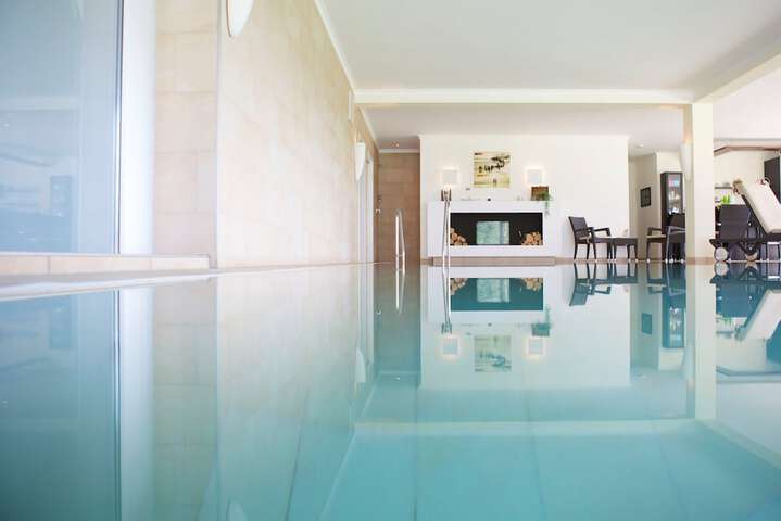 Pool 11 of 31