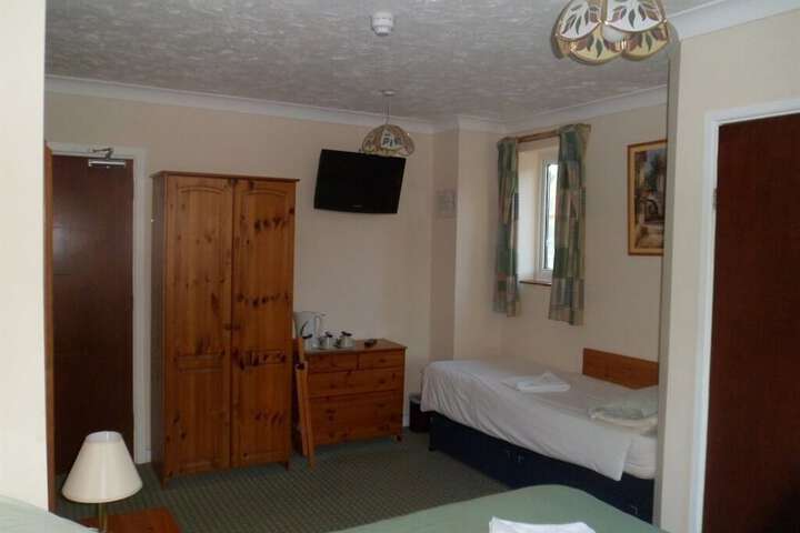 Room 8 of 19