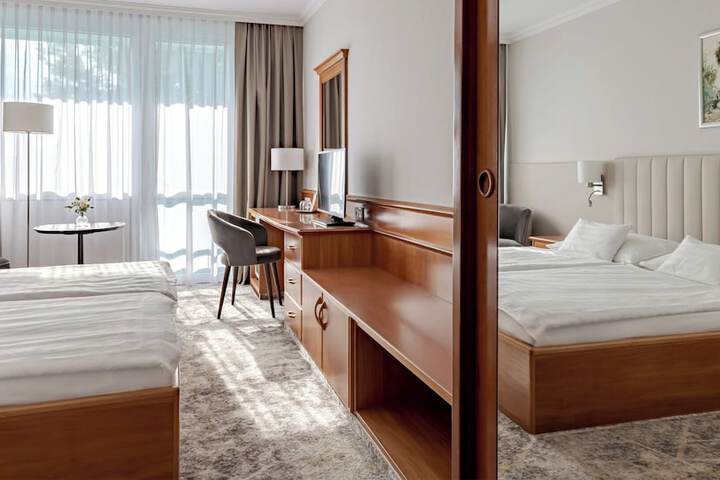 Room 20 of 42
