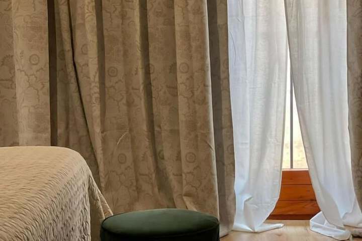 Room 33 of 87