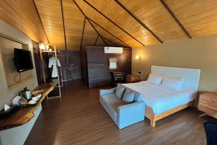 Room 35 of 105