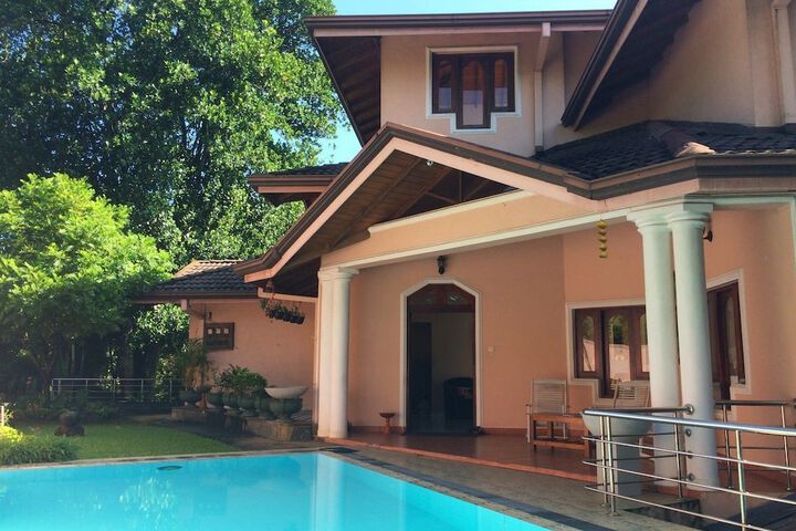 Kandy View Garden Hotel