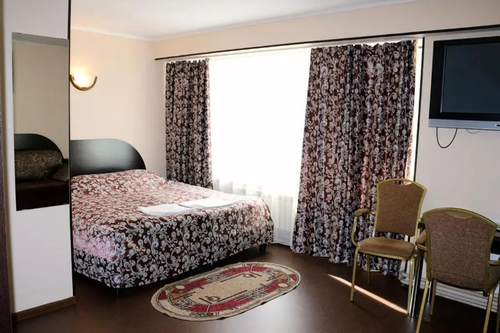 Room 2 of 13
