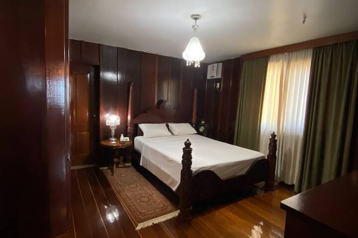 Room 3 of 42