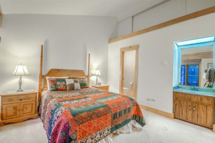 Room 109 of 155