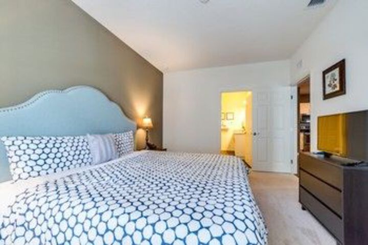 Room 11 of 26