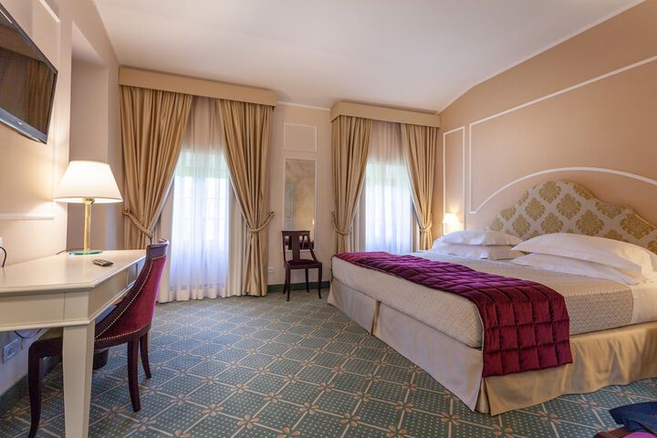 Room 2 of 29