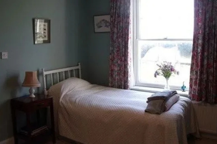 Room 2 of 5
