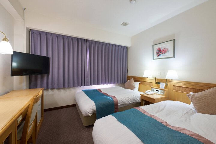 Room 45 of 74