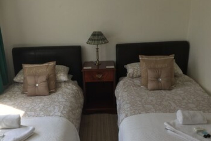 Room 46 of 157