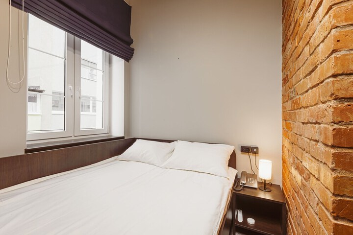 Room 4 of 22