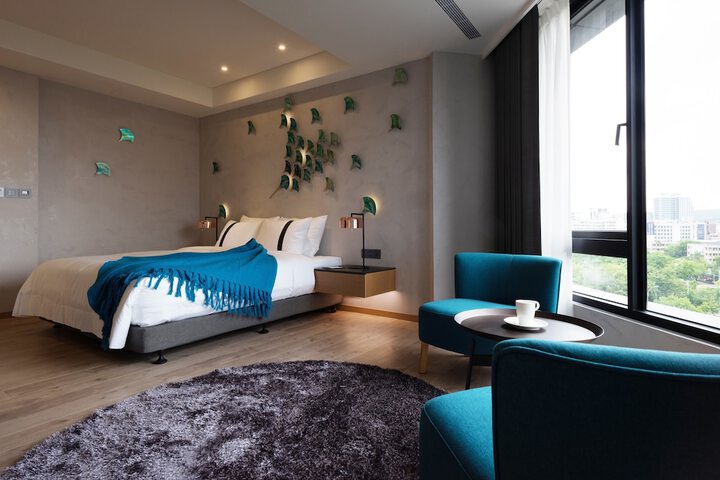 Room 15 of 89