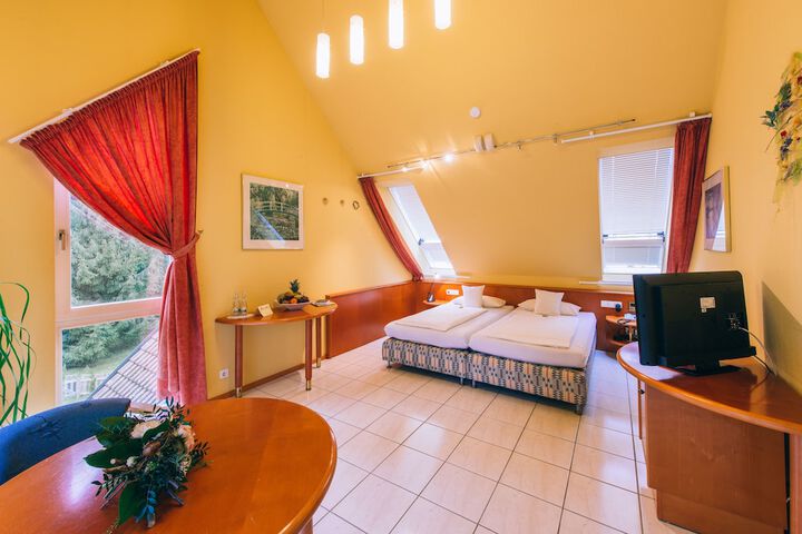 Room 4 of 31