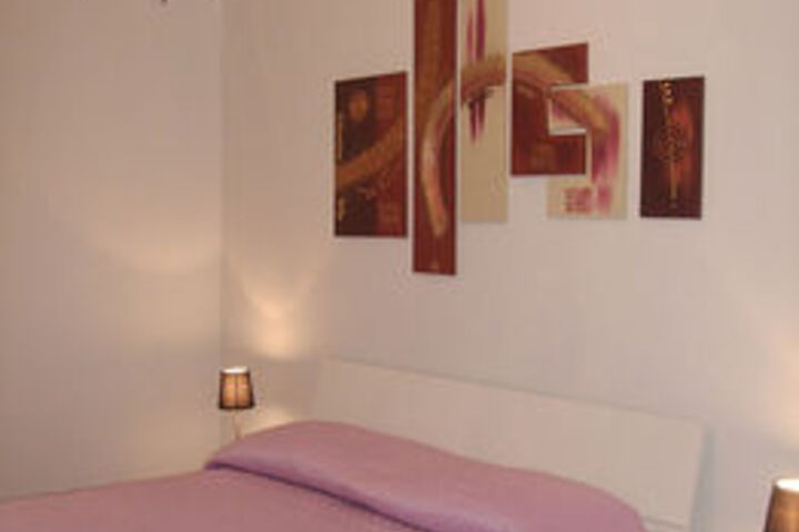 Room 10 of 34