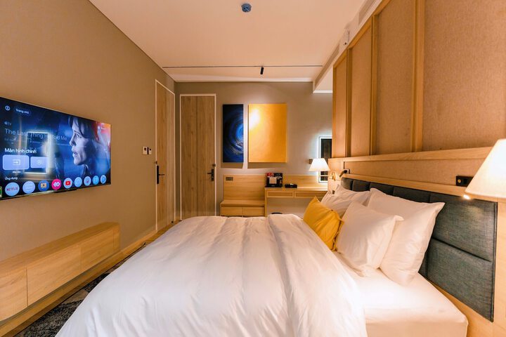 Room 36 of 74