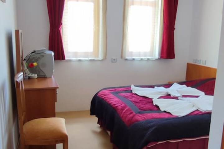Room 19 of 175