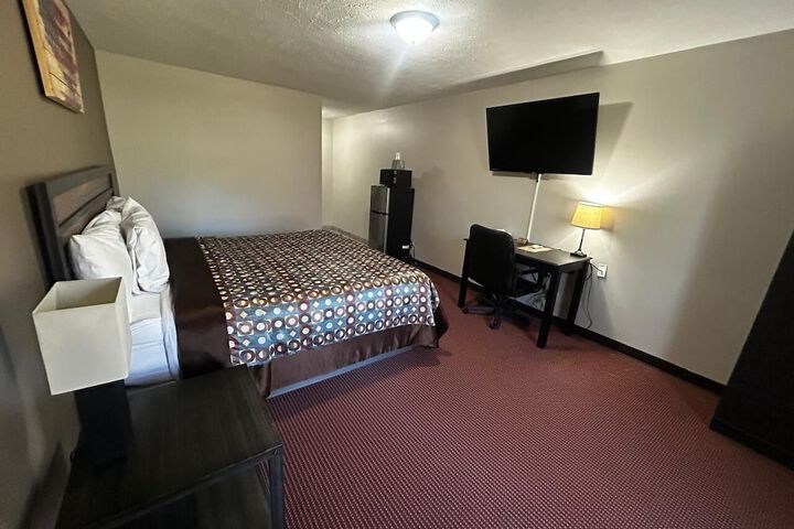 Room 11 of 51