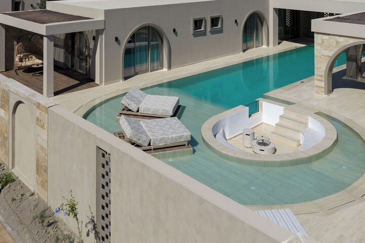 Pool 121 of 312