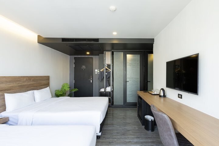 Room 21 of 65