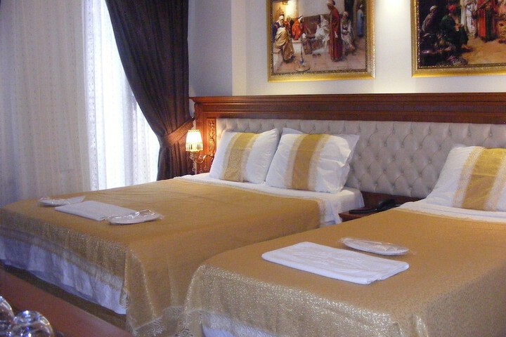 Room 4 of 63