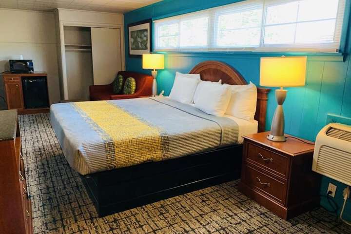 Room 43 of 112