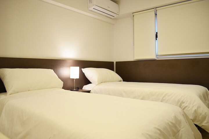 Room 5 of 47
