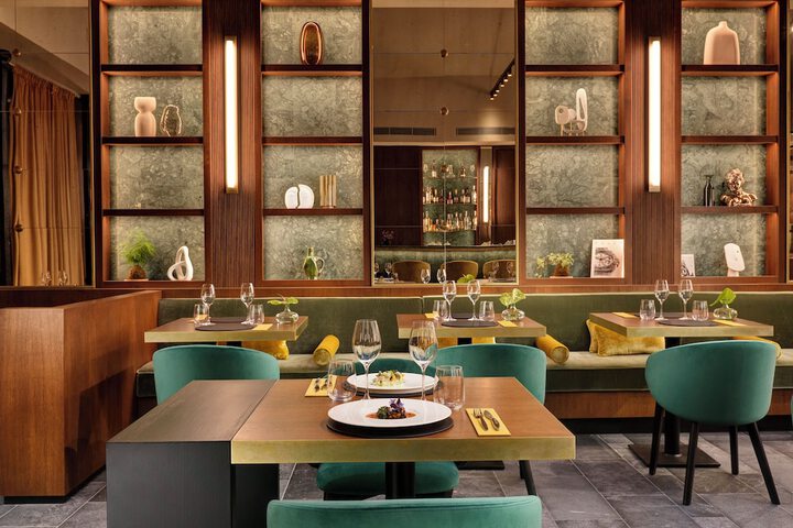 Dining 56 of 68