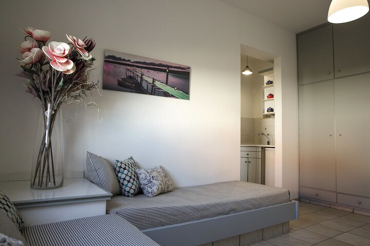 Room 10 of 25