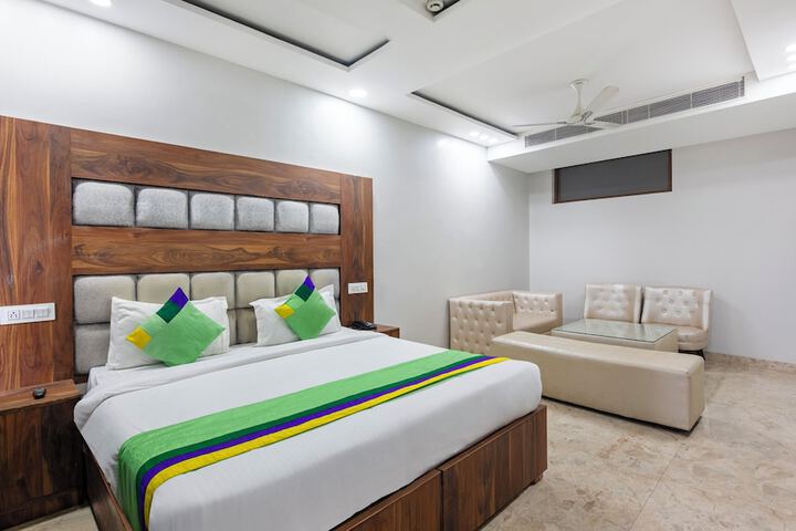 Room 19 of 54